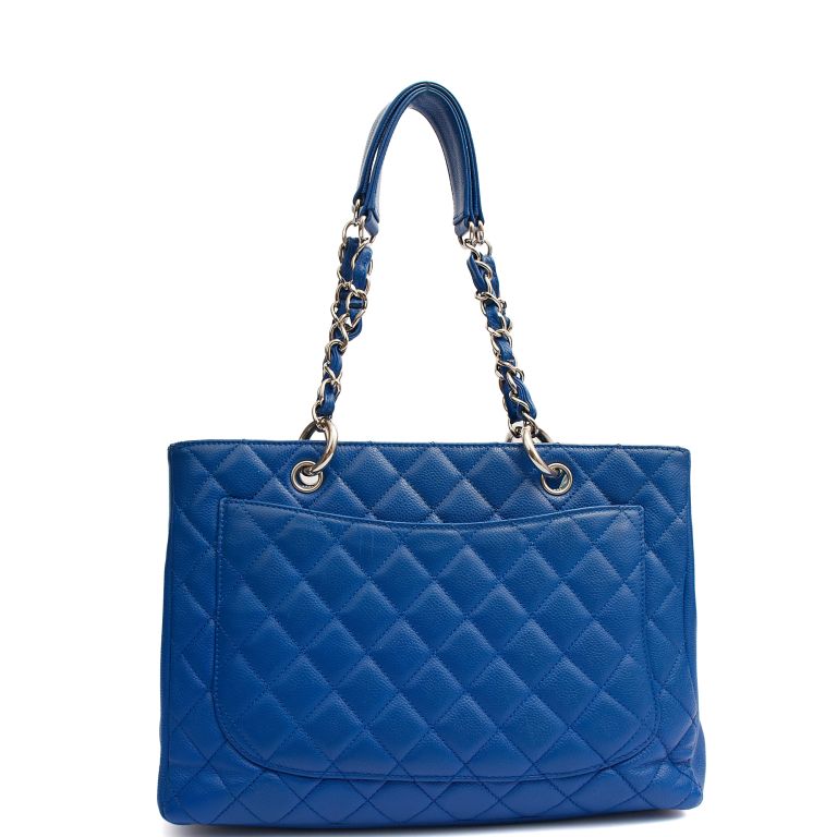 Sotheby's Sac Chanel Bleu Roi Chanel Grand Shopping Tote In