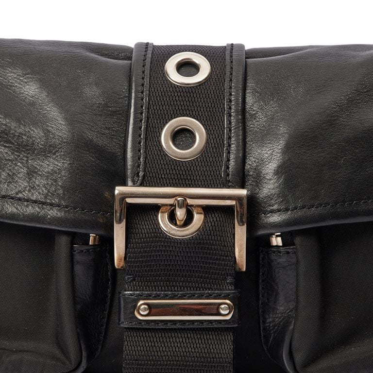 バッグ PRADA / Nylon & Leather Buckle Shoulder Prada Nylon Buckle Shoulder Bag Prada Re-Nylon And Saffiano