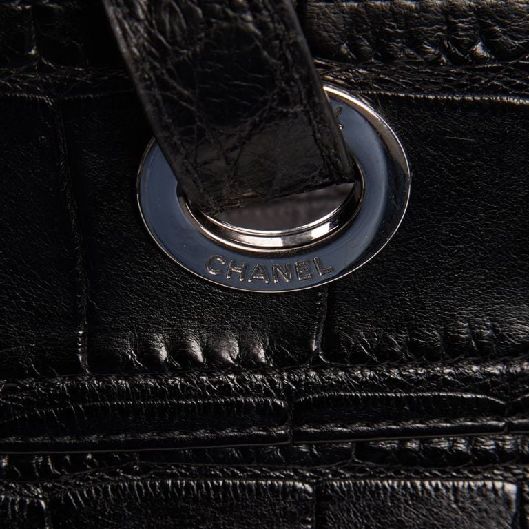 Chanel **LIMITED TIME PRICE** ParisBiarritz Tote Large in Alligator