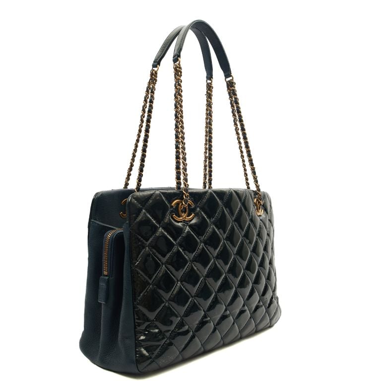 Chanel Paris-Salzburg CC Eyelet Tote in Blue, Patent Leather
