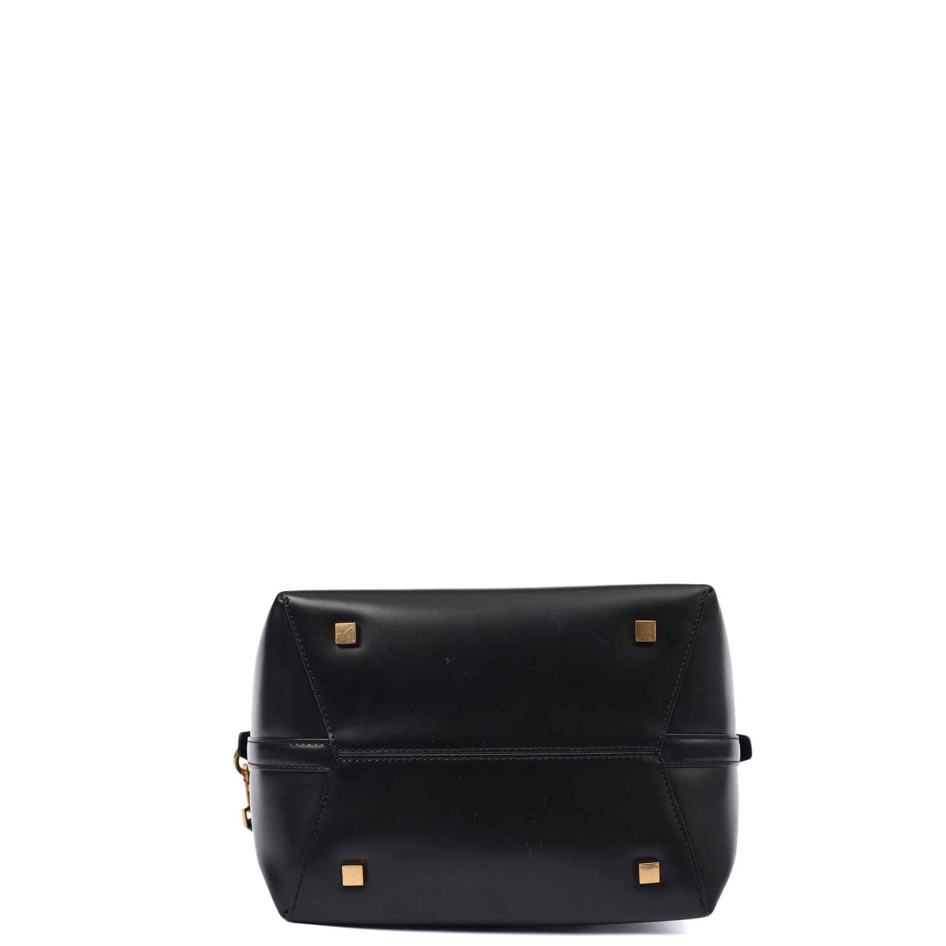 Le 37 in Black, Calfskin Leather 4